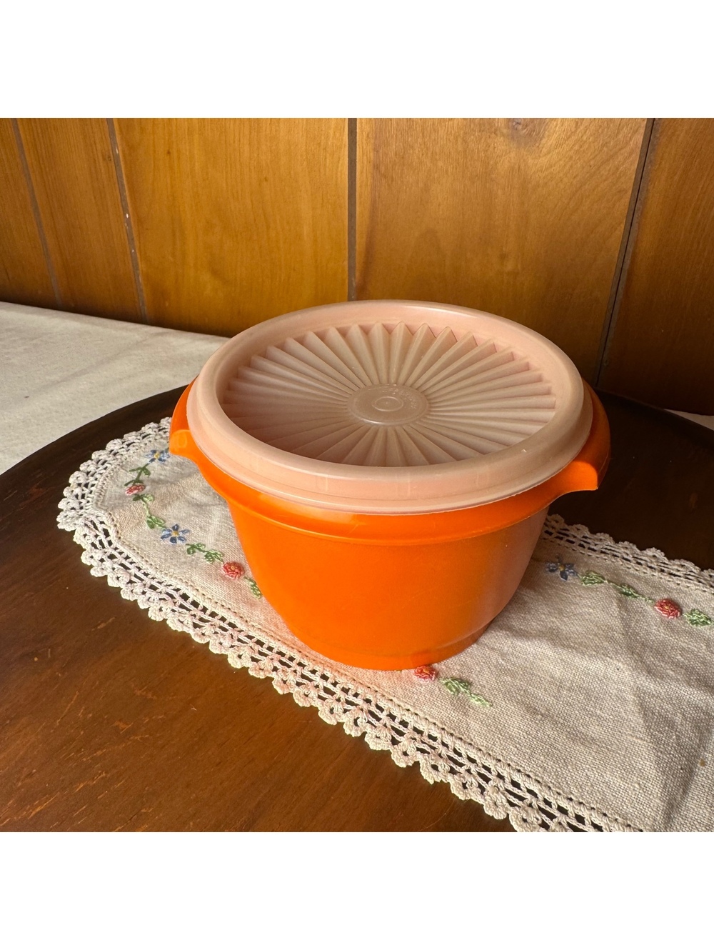 Vintage Orange Tupperware Servalier Bowl 886-33 With Starburst Lid Made In USA